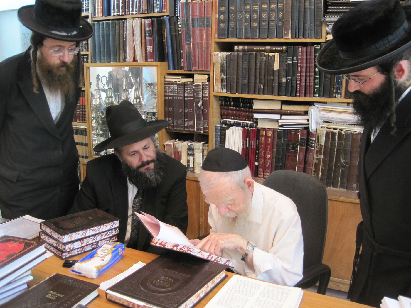 הרב עובדיה לרב נסים דרעי: "חבל שלא הזכרתי אותך"