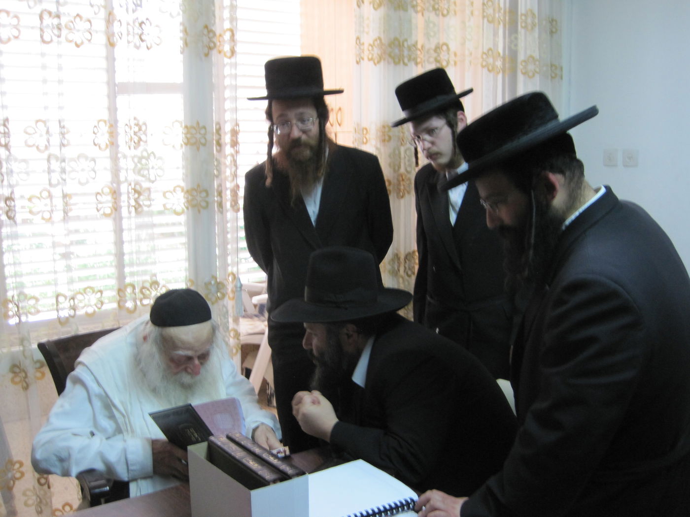 הרב עובדיה לרב נסים דרעי: "חבל שלא הזכרתי אותך"