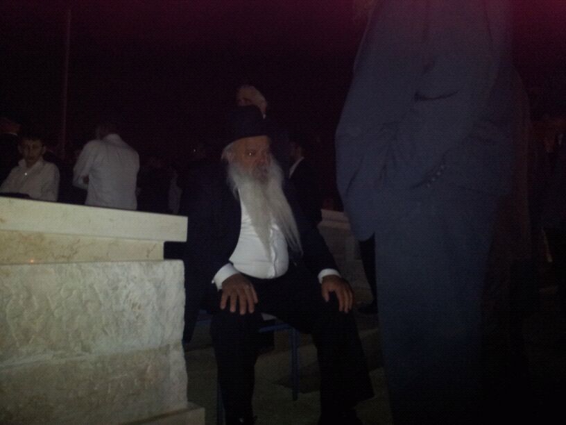 דרכו האחרונה של הרב יוסף זליכה > אלפים במסע הלוויה