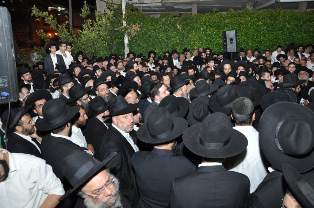 מסע אחרון: תושבי בני ברק ליוו למנוחות את הרב זליכה זצ"ל