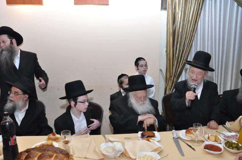 רבי חיים קנייבסקי חגג בר-מצווה לנכדו: גלריה