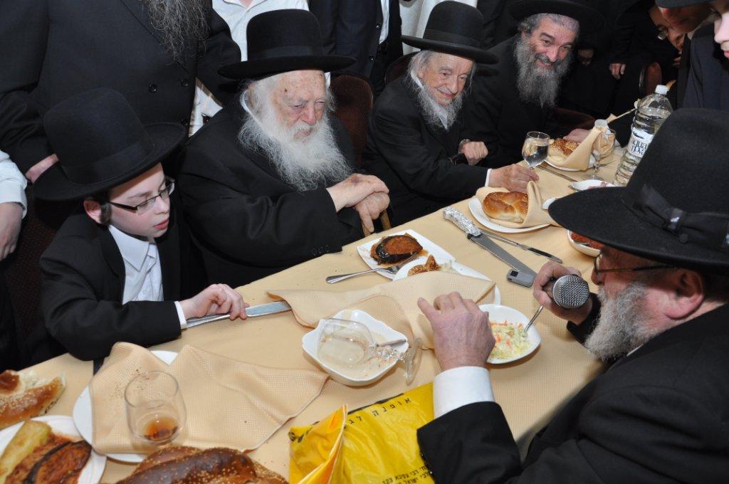 רבי חיים קנייבסקי חגג בר-מצווה לנכדו: גלריה