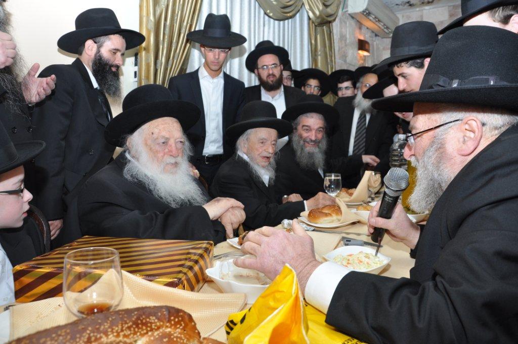 רבי חיים קנייבסקי חגג בר-מצווה לנכדו: גלריה