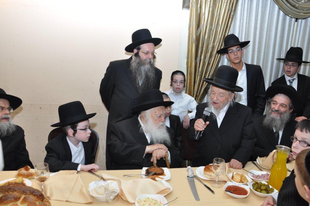 רבי חיים קנייבסקי חגג בר-מצווה לנכדו: גלריה