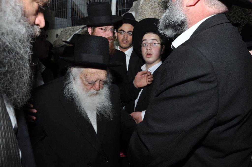 רבי חיים קנייבסקי חגג בר-מצווה לנכדו: גלריה