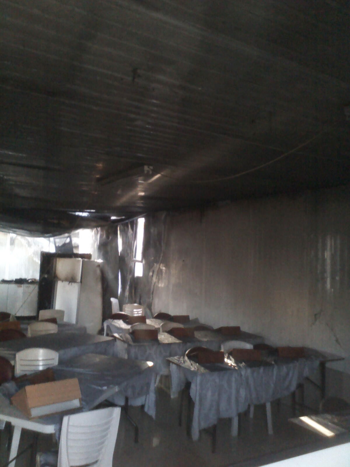 אלעד: בית הכנסת עלה באש, ספרי התורה חולצו בנס