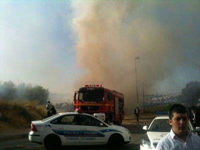 ירושלים: שריפה סמוך לבית-כנסת