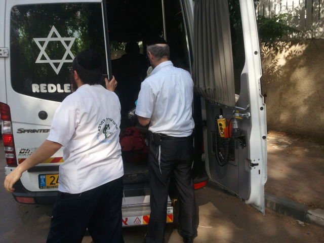 בני-ברק: רוכב אופנוע החליק ונפצע