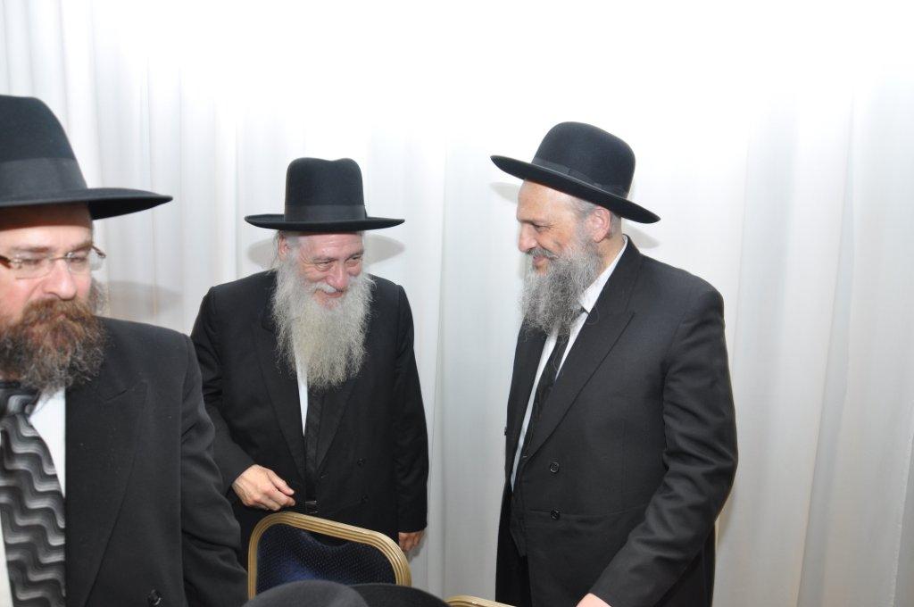 גלריה: אירוסין לבתו של ראש ישיבת בית יהודה עם בנו של ראש כולל בית הלל