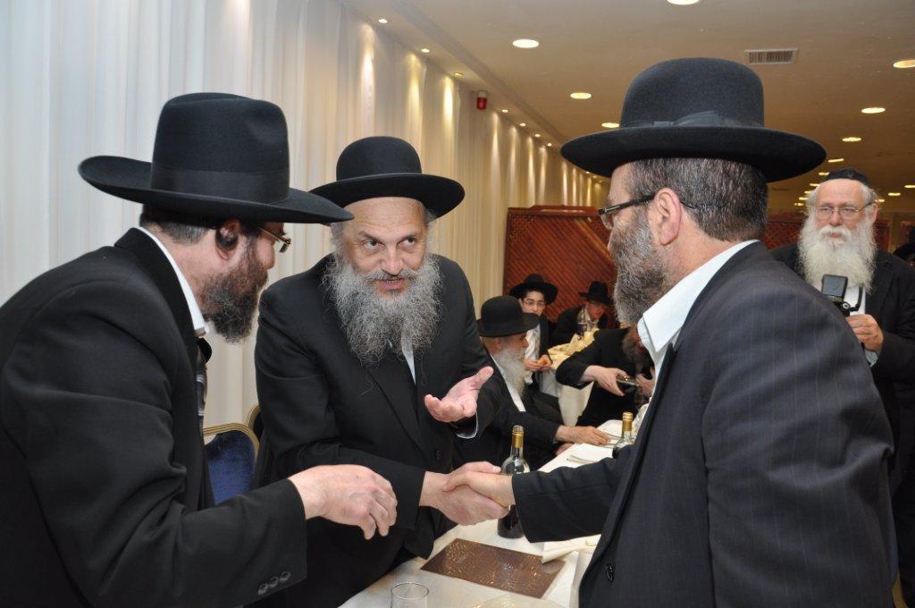 גלריה: אירוסין לבתו של ראש ישיבת בית יהודה עם בנו של ראש כולל בית הלל