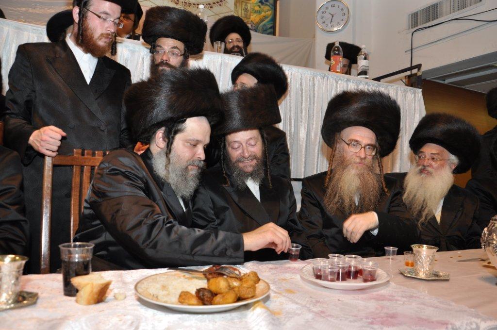 חתונת בת האדמו"ר מנדבורנה