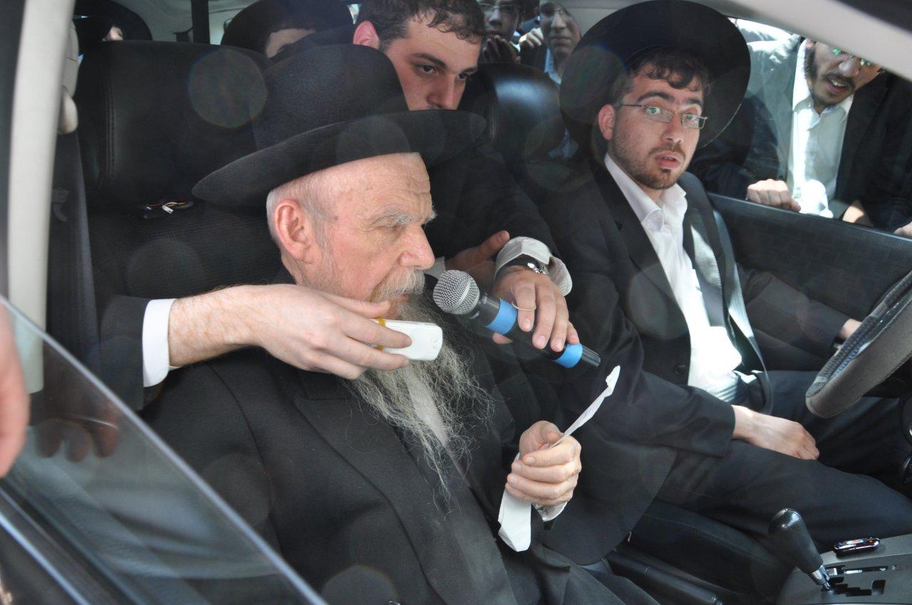 וכל בית ישראל יבכו: הלווית הגאון הרב ניסים טולדנו זצ"ל