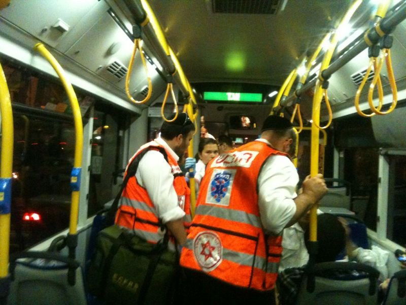 10 נוסעים נפגעו בתאונת אוטובוסים בירושלים; מצבם קל