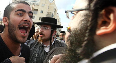 למצולמים אין קשר לנאמר בכתבה