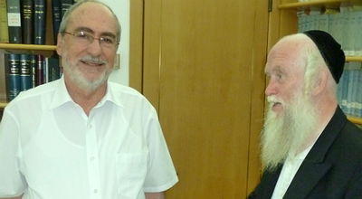 הרב יהושע שיינברגר נפגש עם נשיא בית-המשפט אשר גרוניס