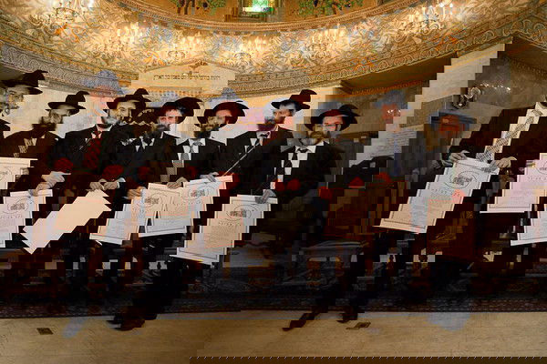 שבעים שנה אחר הקומוניזם: בית הוראה במוסקבה