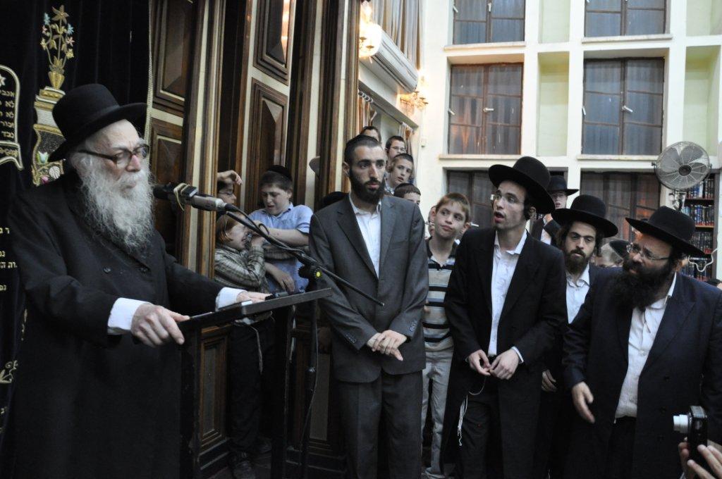 שנה לפטירת ראש-הישיבה: גדולי ישראל בעצרת מספד