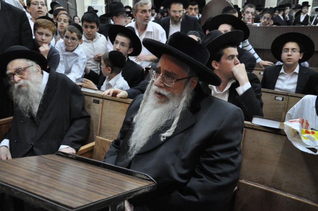 שנה לפטירת ראש-הישיבה: גדולי ישראל בעצרת מספד