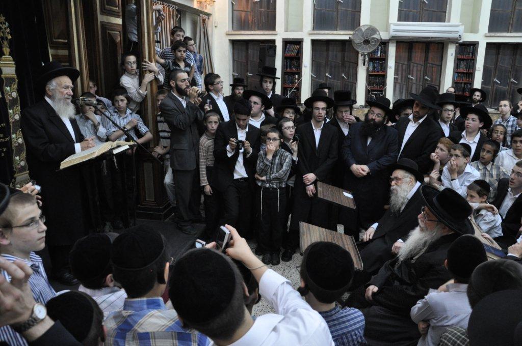 שנה לפטירת ראש-הישיבה: גדולי ישראל בעצרת מספד