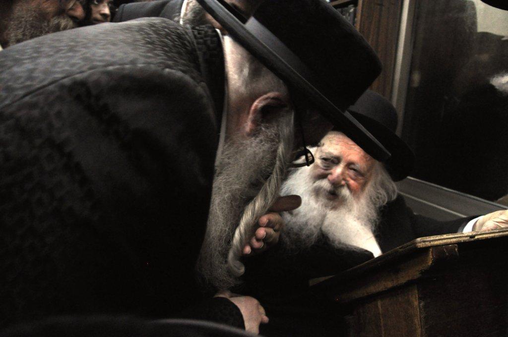 שנה לפטירת ראש-הישיבה: גדולי ישראל בעצרת מספד