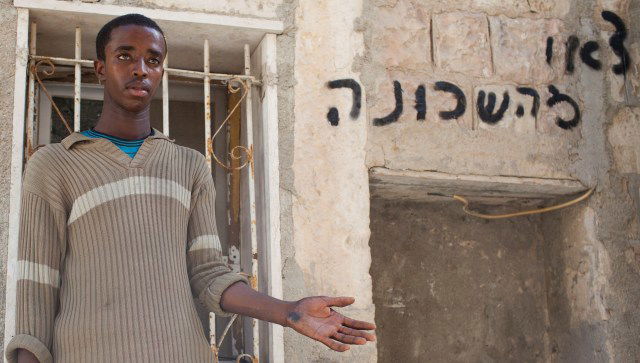 אלי ישי הכריז על מבצע "חוזרים הביתה"; עשרות זרים נעצרו