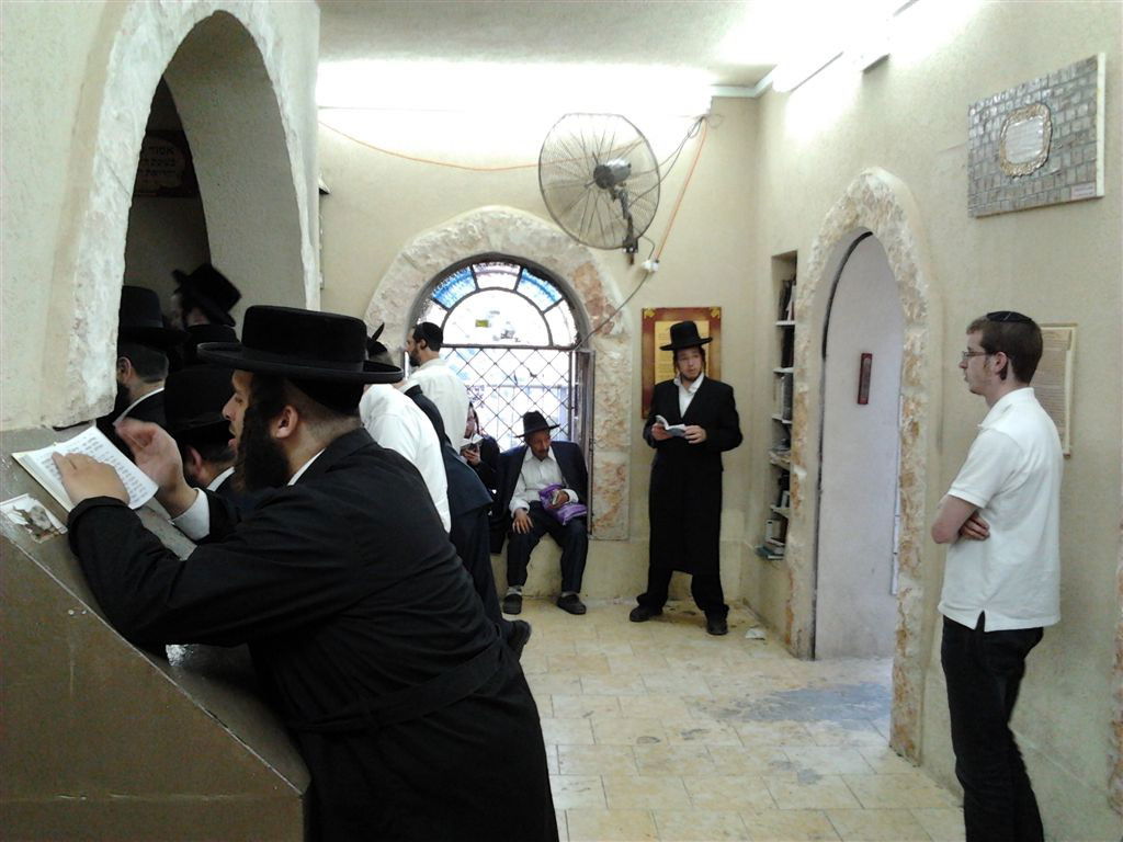 עמוקה תשע"ב: רווקים בפעם האחרונה