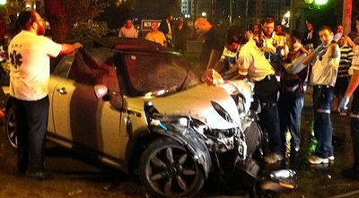 תל אביב: תאונה עצמית: נהגת התנגשה בעץ, מצבה קשה. מורדמת ומונשמת