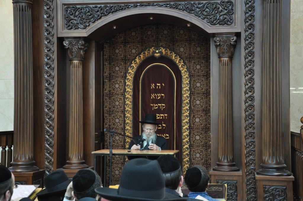 גדולי הדור מספידים את ראש-הישיבה הרב מן