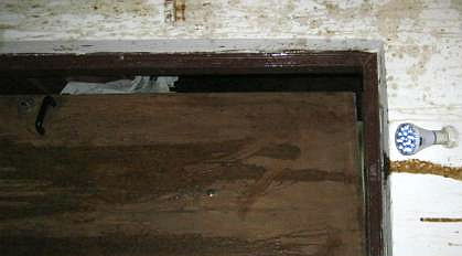 המאבק בין הארגונים עולה שלב: ניסיון לשרוף בית על יושביו