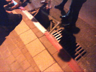 בן ישיבה חזר מהלימודים ונפל לבור ניקוז