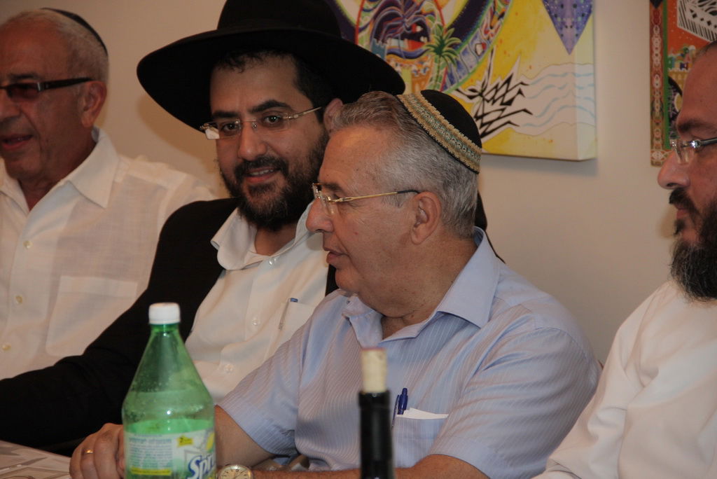 צפו בגלריה: בפתח-תקווה ערכו סעודה לכבוד יו"ר ש"ס