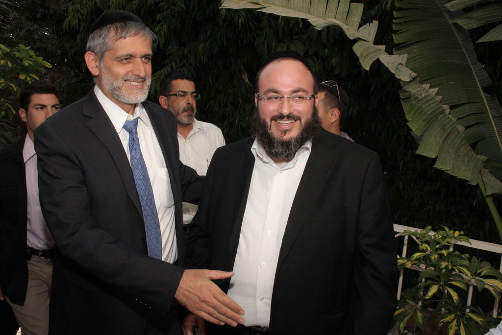 צפו בגלריה: בפתח-תקווה ערכו סעודה לכבוד יו"ר ש"ס