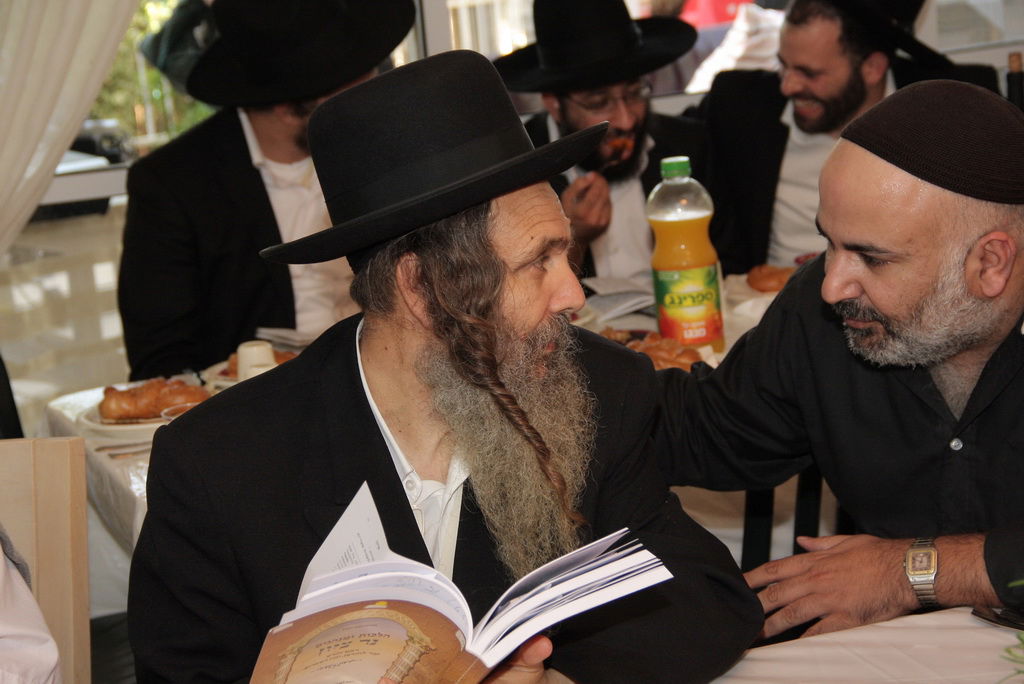 צפו בגלריה: בפתח-תקווה ערכו סעודה לכבוד יו"ר ש"ס