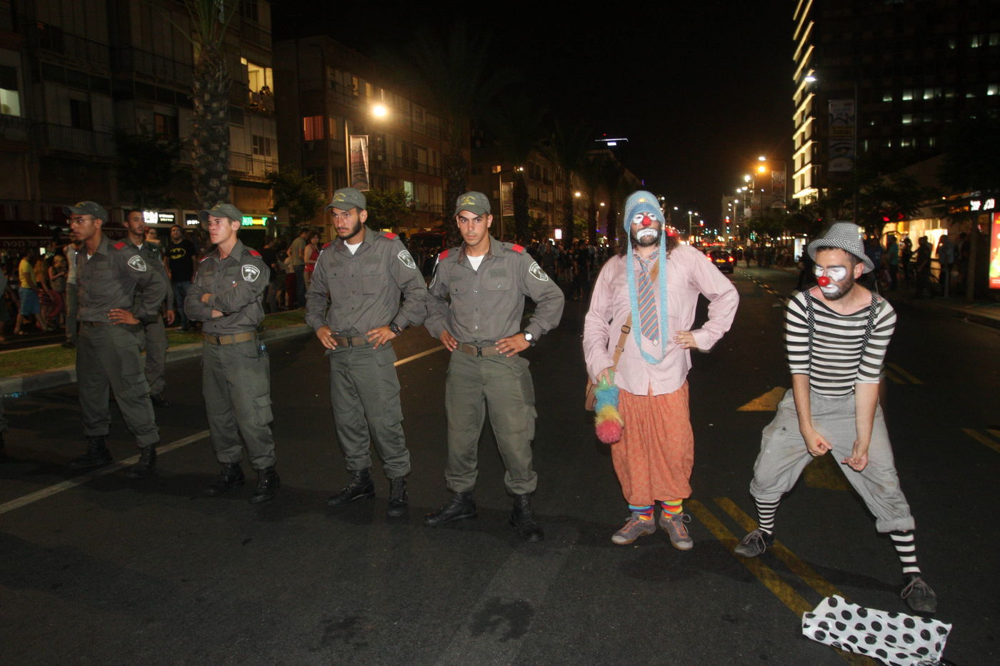 האלימות החילונית: כתבי אישום בהליך מהיר והארכות מעצר