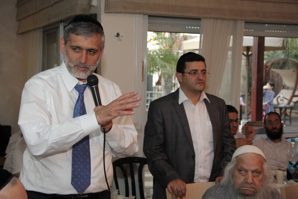 צפו בגלריה: בפתח-תקווה ערכו סעודה לכבוד יו"ר ש"ס