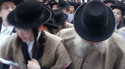 ההפגנה, לפנות בוקר