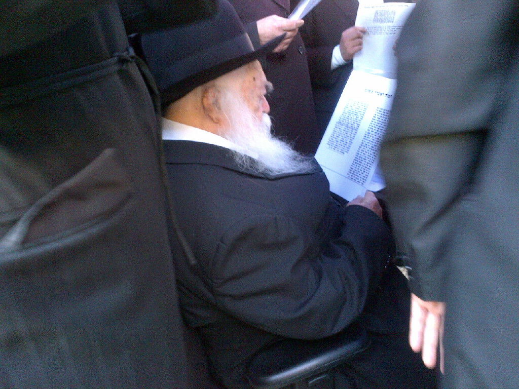 רבי חיים קנייבסקי העתיר בתפילה בבית השונמית