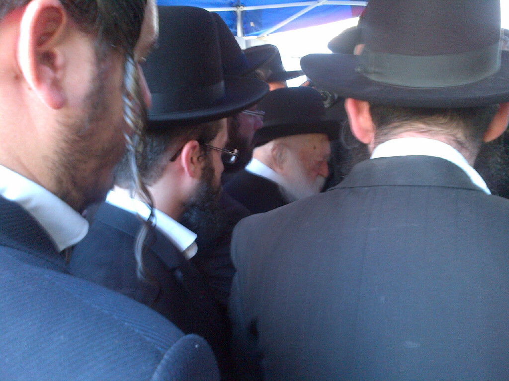 רבי חיים קנייבסקי העתיר בתפילה בבית השונמית