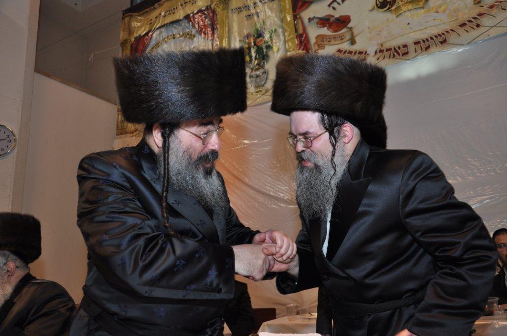 גלריה: חתונת נכדת האדמו"ר מנדבורנה זצ"ל