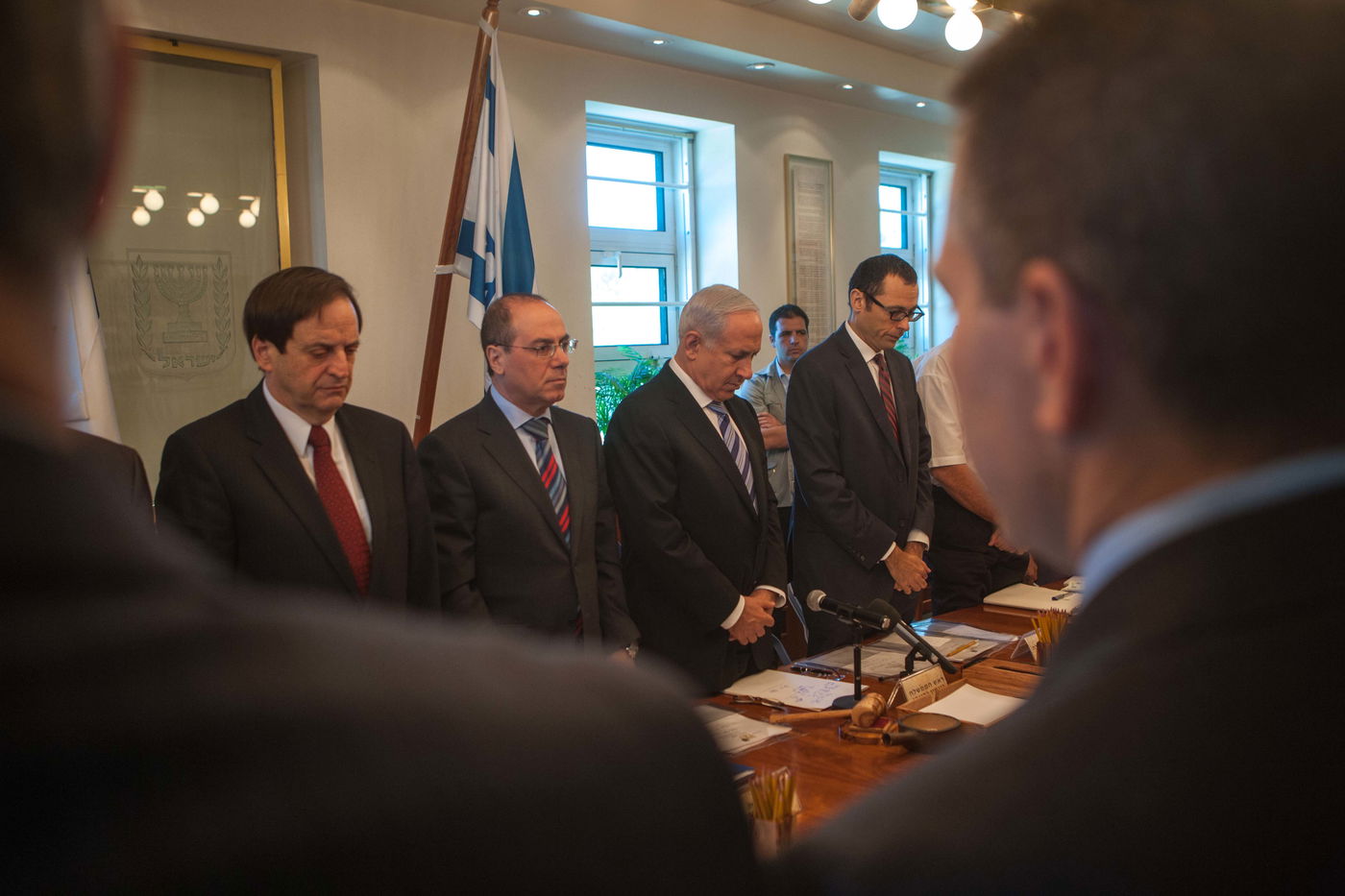 נתניהו הפתיע בישיבת הממשלה: "דברי שמיר על הים והערבים - נכונים"