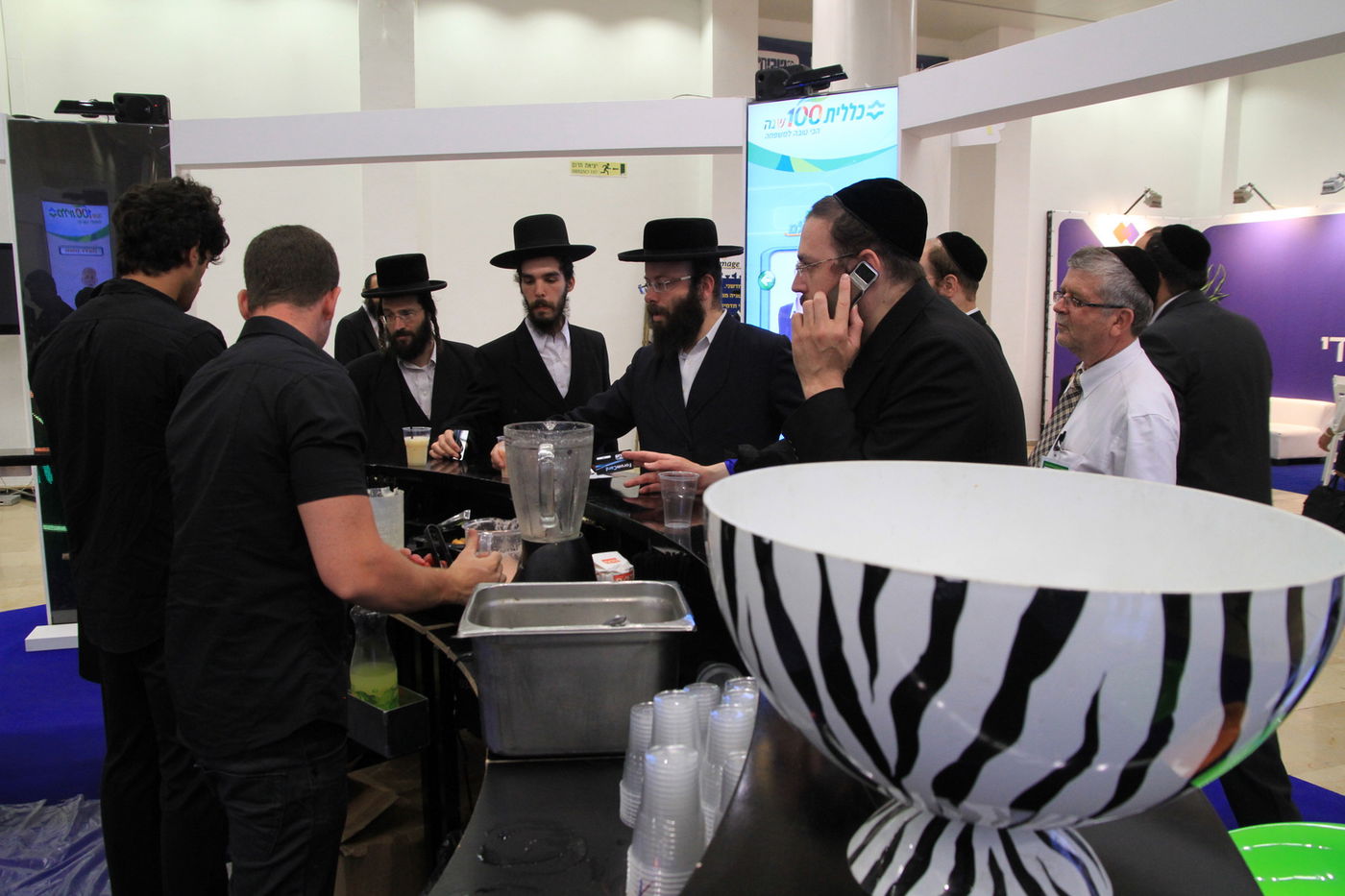 כללית מציגה: שו"ת מומחים דיגיטלי