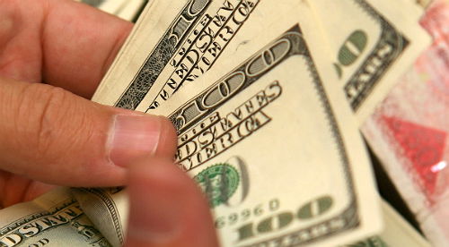 דרמה: הדולר פרץ את רף ה-4 שקלים