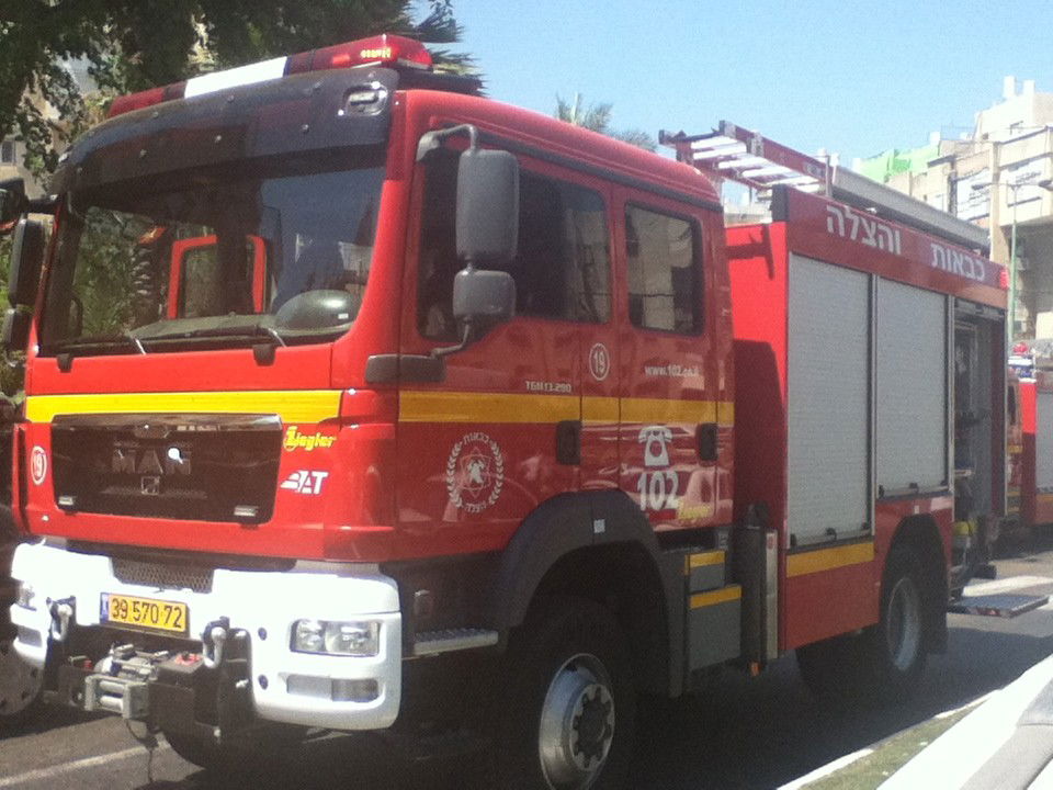 אש בבני-ברק: שריפה בבניין דירות בעיר