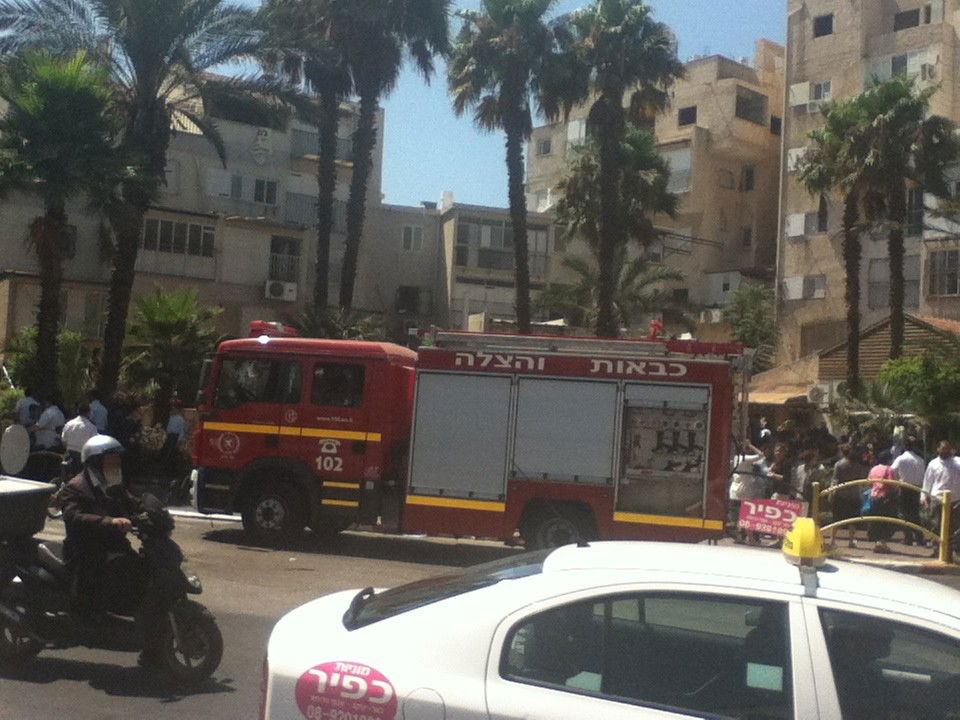 אש בבני-ברק: שריפה בבניין דירות בעיר