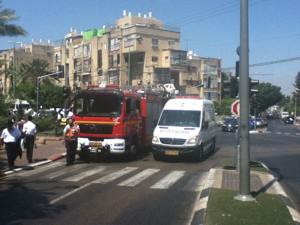 אש בבני-ברק: שריפה בבניין דירות בעיר
