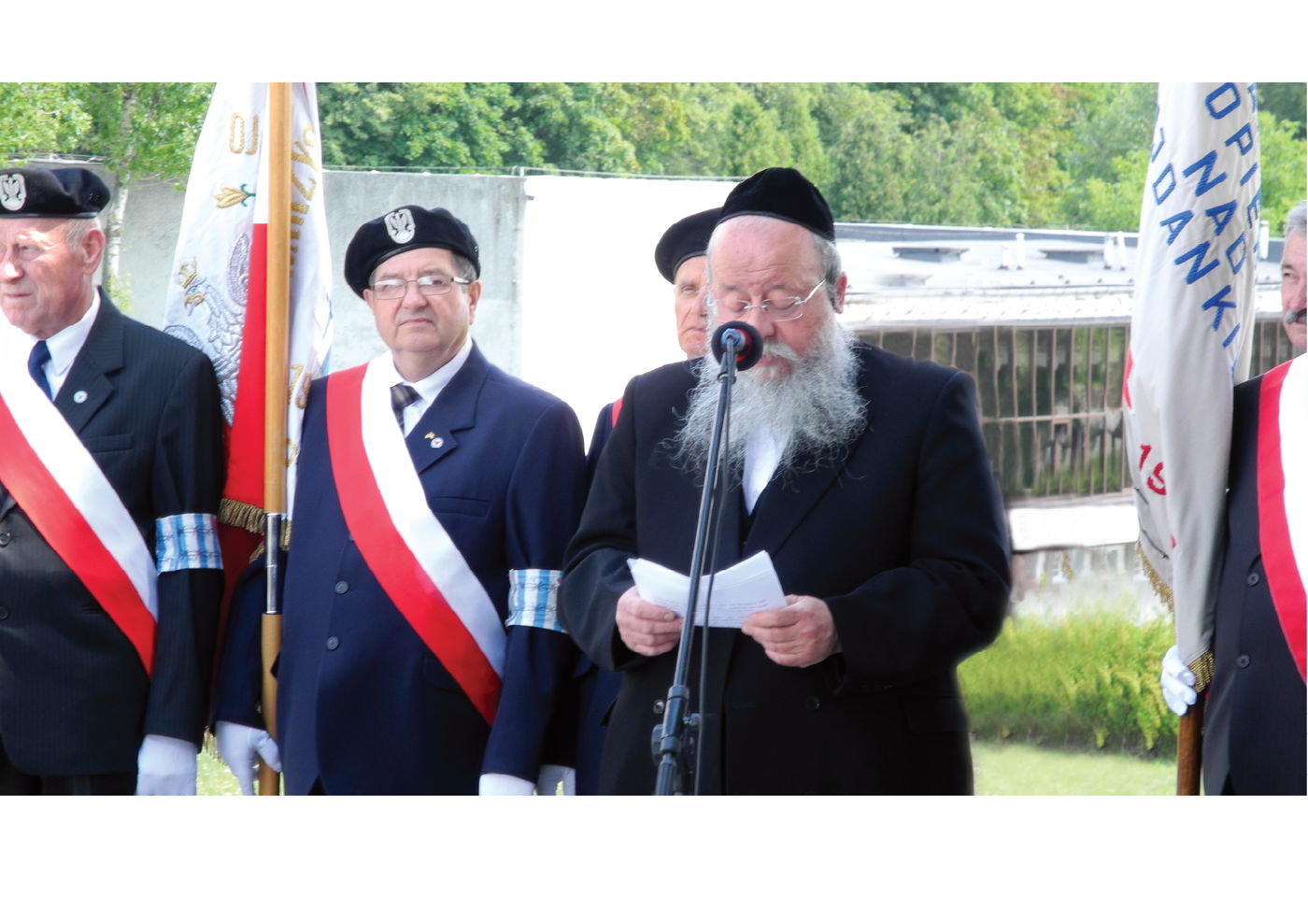 גדעון סער מגלה: אני לא קורא את 'הפלס', רק את 'העדה'