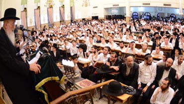 שבוע בלי הרב אלישיב: עצרת הספד והתעוררות בפוניבז'