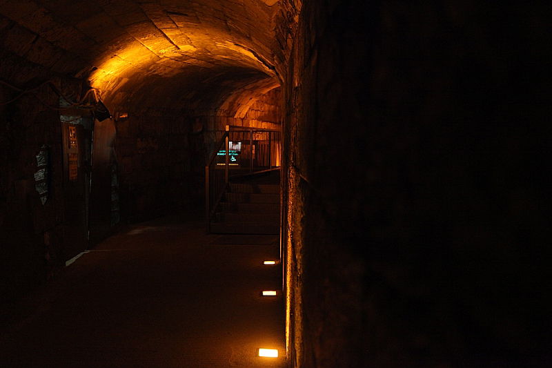 עמוק באדמה, מתחת לכותל: סודות בית המקדש נחשפים