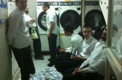 צאת תשעה בישיבת 'מיר'