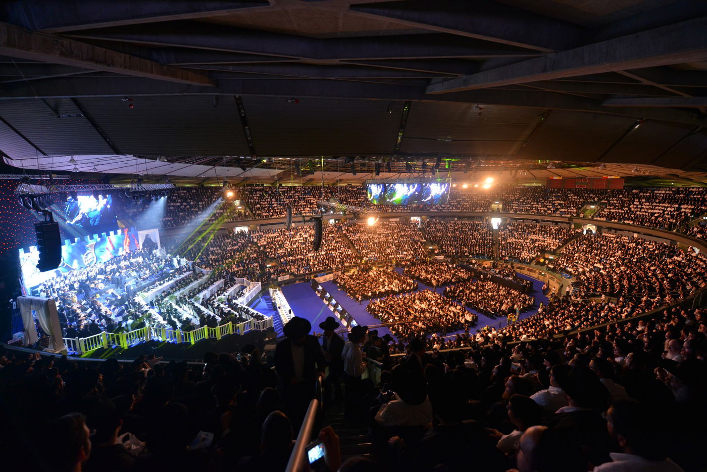 יחד כל שבטי ישראל: אלפים בסיום הש"ס בהיכל יד אליהו